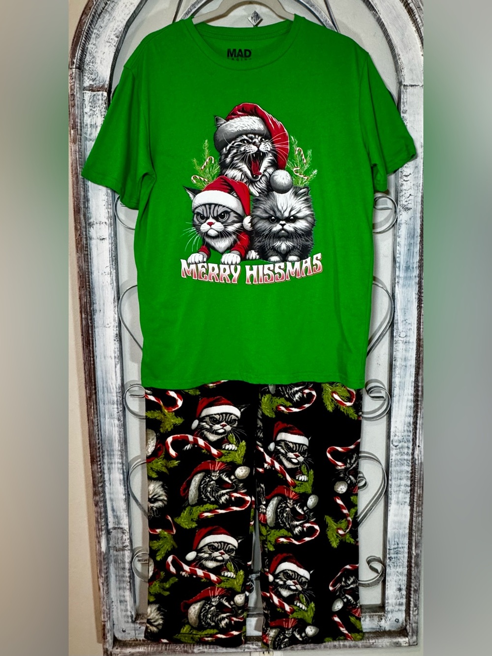‘Merry Hissmas' Christmas Pajama T-shirt & Pants Set #1693